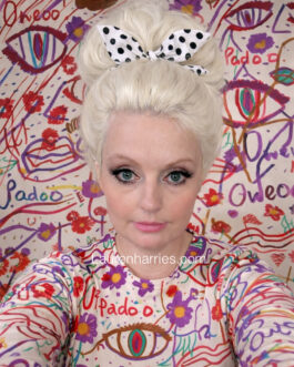 Upadoo Lauren signed photo